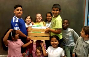 Cagliari, al via il bookcrossing tra ragazzi nel quartiere Marina