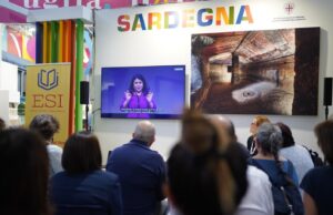 Commozione al Salone del Libro, Eleonora Carta ricorda Michela Murgia