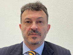 Al Mater Olbia il primo chirurgo paraplegico a operare in piedi