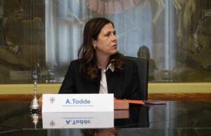 Todde, attacco frontale ad Abbanoa: “Basta comportarsi da privati, ora si cambia”