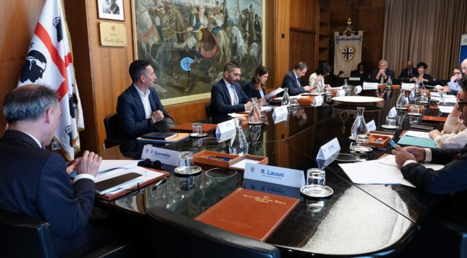 Sanità, terremoto politico: Todde convoca vertice | Truzzu: “Fermatevi”