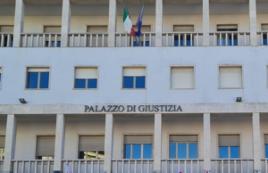 Torpè, picchia il padre con una sedia: condannato a 4 anni