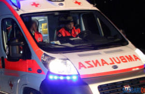 Paura a Selargius, auto si ribalta in mezzo alle due corsie