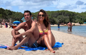 Caterina Balivo e Guido Maria Brera in vacanza in Sardegna coi figli