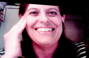 Ilaria Salis è libera: l’eurodeputata potrà tornare in Italia