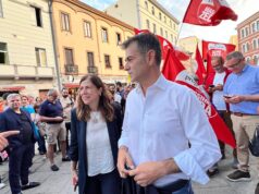 Folla per Massimo Zedda: l’abbraccio con la presidente Todde | Video