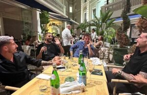 Cragno, compleanno a Cagliari insieme agli ex compagni rossoblù