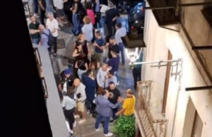 Folla e musica a tutto volume: la rabbia dei residenti della Marina