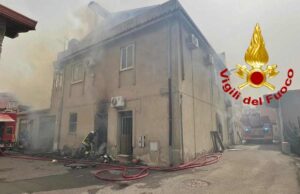 Maracalagonis, grosso incendio in un’abitazione: salva una coppia di anziani