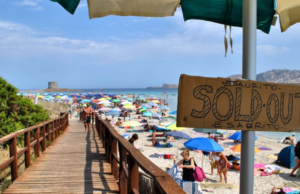 In vendita ticket per l’ingresso a La Pelosa: scoperto sito fake