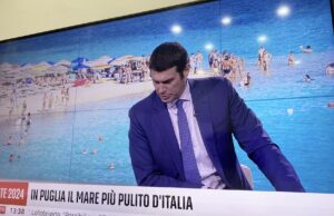 “In Puglia il mare più pulito”, ma in foto c’è Tuerredda