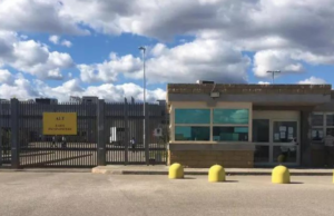 Cagliari, ancora paura al carcere: detenuto incendia materasso