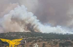 Incendio terribile ad Abbasanta: chiusa la 131 in ambo le direzioni