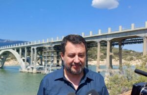 Salvini a Oschiri, riapre il Ponte Diana: “Promessa mantenuta”