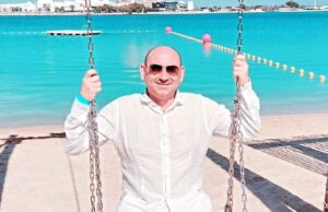 Max Coviello, chi è il fotografo arrestato per violenza su minori e pedopornografia