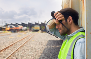 Todde firma ordinanza di divieto di lavoro dalle 12:30 alle 16