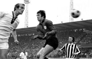 Cagliari piange un altro eroe dello scudetto: addio a Niccolai