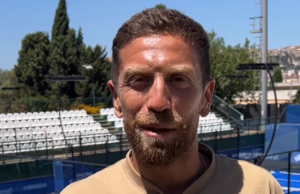 A Cagliari spunta il “Papu” Gomez: “Qui per seguire il padel”