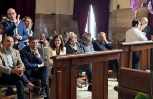 Todde in Consiglio Comunale a Cagliari: guerra tra destra e sinistra