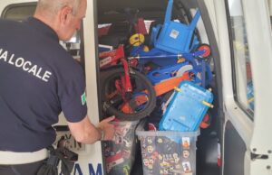 Il cuore della Polizia Locale di Sassari, doni ai più bisognosi