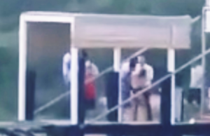 Cazzotti e urla per un mancato attracco: follia a Cala di Volpe