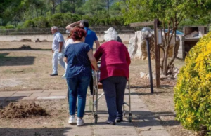 Allarme invecchiamento in Sardegna: nel 2050 sarà la regione più anziana d’Italia