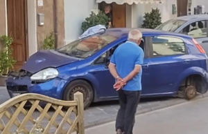 Assurdo a Sorso: anziano alla guida di un’auto.. con tre ruote