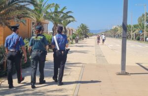 La Guardia Civil spagnola nei luoghi più frequentati di Cagliari