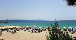 Sardegna sempre più “esclusiva”: servono quasi 3000 euro per una vacanza