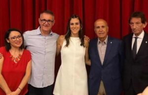 Narbolia, grande folla per Alessia Orro: “A Parigi non ho pianto, qui sì”