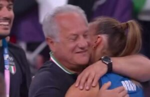 Orro, gara stellare e finale olimpica | Il ct Velasco si coccola la sua campionessa