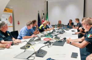 Lotta agli incendi, arrivano rinforzi: ecco 300 volontari nell’isola