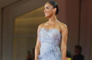 La Sardegna sfila sul red carpet: Dalia Kaddari illumina Venezia