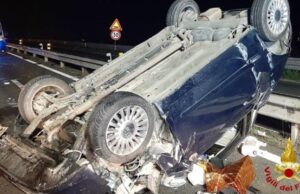 Selargius, auto si ribalta nella 554: donna ferita portata in ospedale