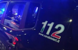 Olmedo, sorpreso a rubare dentro un’auto: 42enne in arresto