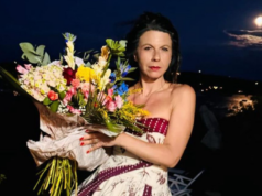 Geppi Cucciari è felice con Marco: “Ci siamo innamorati in Sardegna”