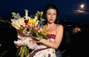 Geppi Cucciari è felice con Marco: “Ci siamo innamorati in Sardegna”