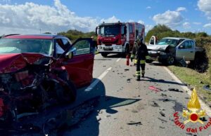 Tremendo scontro tra Suv e Pick-up sulla Sp 125: ci sono due feriti