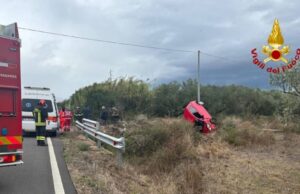 Auto esce fuori strada sulla Sp 11: tre feriti, uno è grave