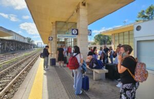 Olbia-Cagliari, odissea per 30 passeggeri: lasciati a terra a Chilivani