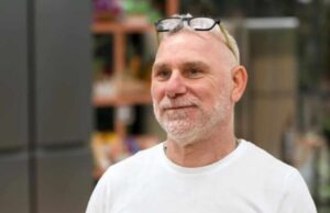 Bake Off Italia, c’è un concorrente sardo: la torta di Sergio Zuncheddu è promossa