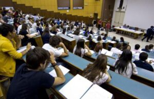 Sardegna, aumentano i cervelli in fuga: laureati cercano lavoro fuori dall’Isola