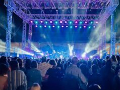 Tony Hadley a Cagliari, 2500 persone ad acclamare l’ex Spandau Ballet | Video