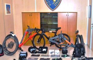 Sassari, controlli di routine su furgone: trovata refurtiva da 30mila euro