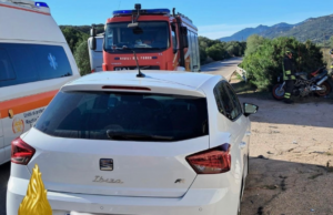 Olbia, motociclista si scontra con un’auto: è in codice rosso