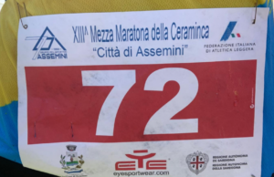 Mezza maratona di Assemini con errore: pettorine vanno virali