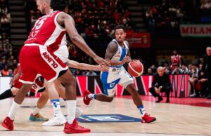 La Dinamo sprofonda a Milano: l’Olimpia vince 100-75