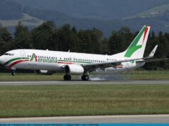 Paura sul volo Cagliari-Roma: pneumatico danneggiato, atterraggio con brivido