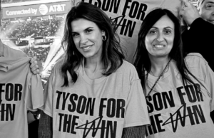 Elisabetta Canalis tifosa di Mike Tyson: festa per il match con Jake Paul