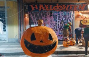 Grande festa a San Gavino: Halloween diventa carnevalesco